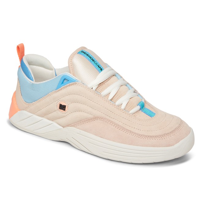 tan dc shoes