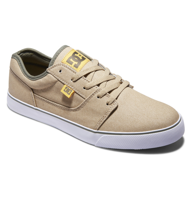 brown dc shoes