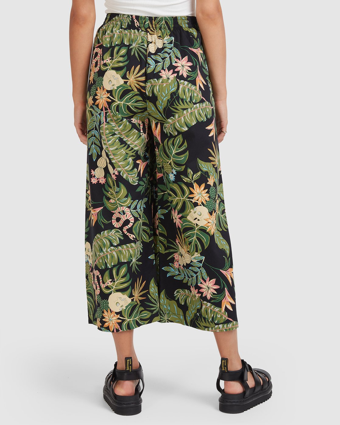 1 So Tropical Pant Black 205263 Element