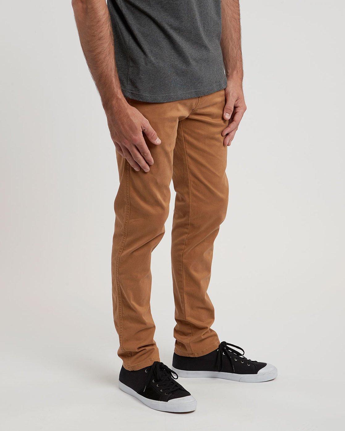 1 Howland Classic - Chinos Brown N1PTA7ELP9 Element