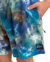 3 Wander Tie Dye 18" - Short Outdoor para Hombre Azul C1WKC8ELP2 Element