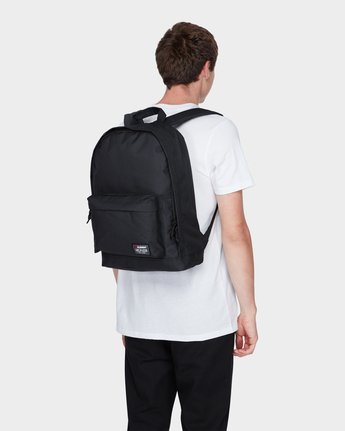 8 Beyond Backpack  183483 Element