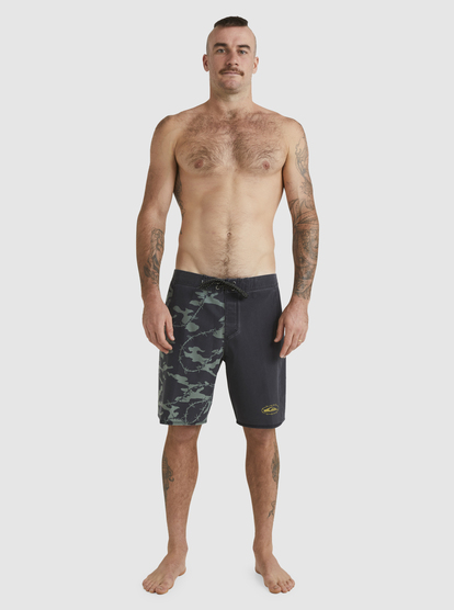 Surfsilk Mikey Arch 19" - Board Shorts for Men  EQYBS04823