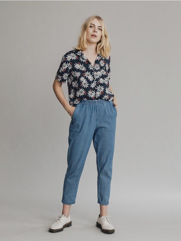 quiksilver, Quiksilver Womens - Pantalon fuselé en velours pour Femme, MEDIUM BLUE (bygw) 0 Quiksilver Womens - Pantalon fuselé en velours pour Femme Bleu EQWNP03001 Quiksilver