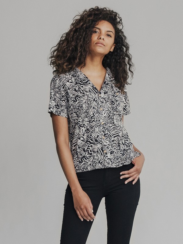 quiksilver, Quiksilver Womens - Short Sleeve Camp Shirt, BLACK ACID TRIBE (kvj6) 0 Quiksilver Womens - Short Sleeve Camp Shirt Black EQWWT03005 Quiksilver