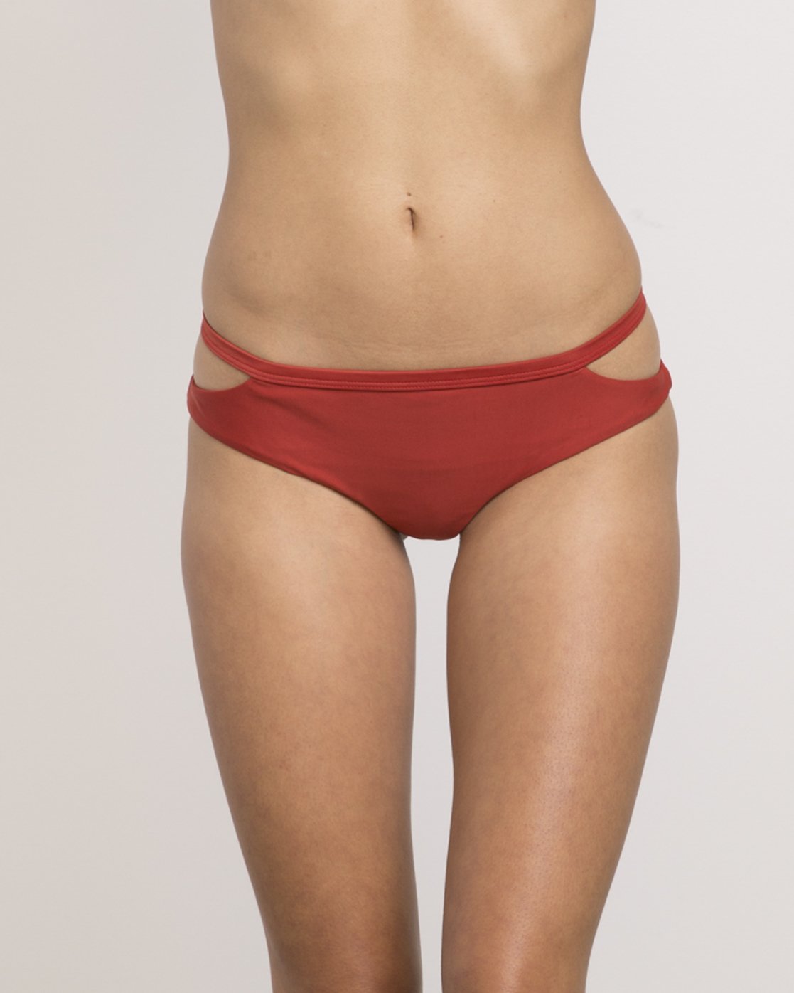 1 SOLID MEDIUM  C3SWRQRVP7 RVCA