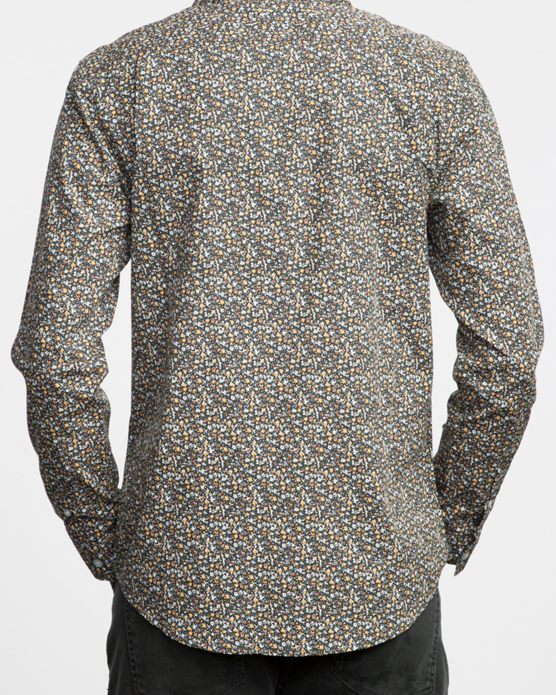 2 CLUSTER LS  F1SHRBRVF7 RVCA