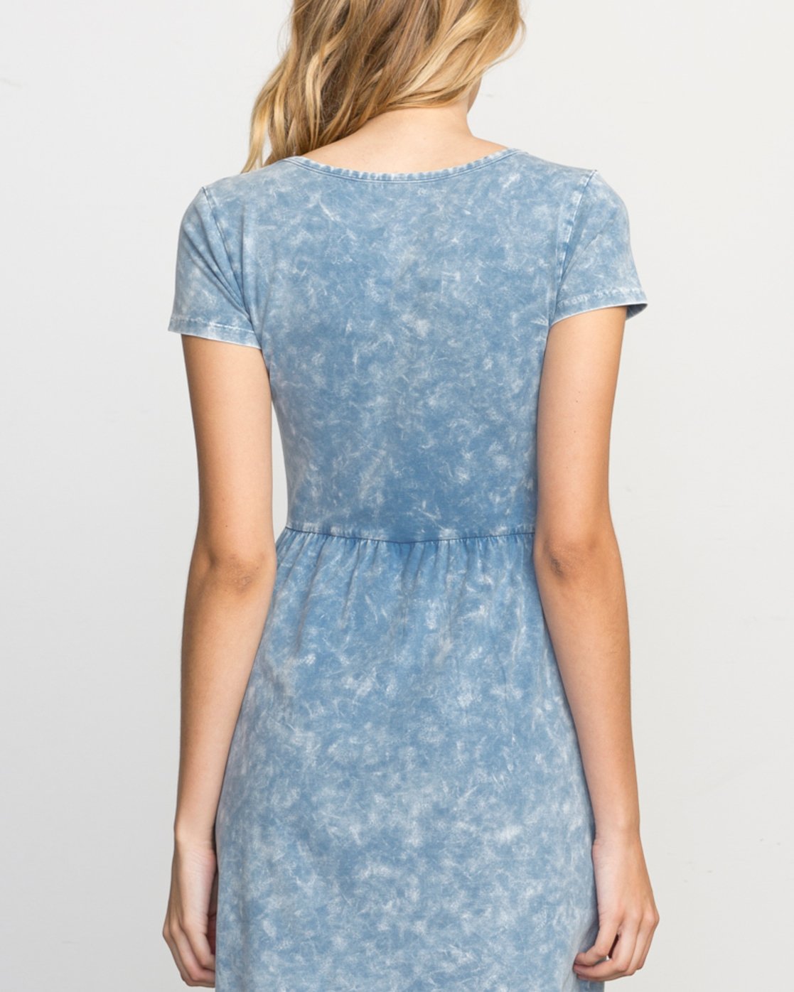 2 RITUAL  F3DRRCRVF7 RVCA