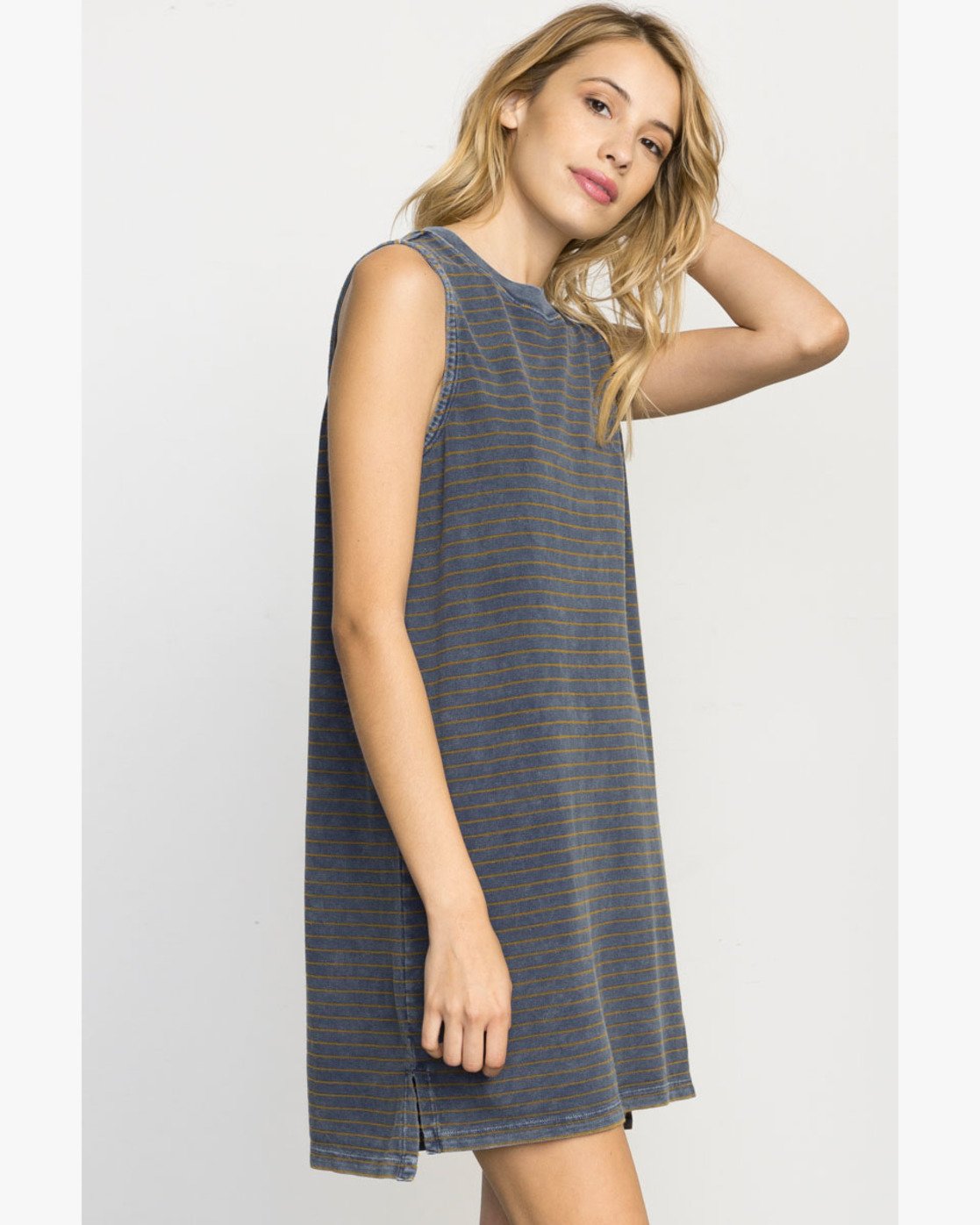 1 DOUBLE DOWN  F3DRRDRVF7 RVCA