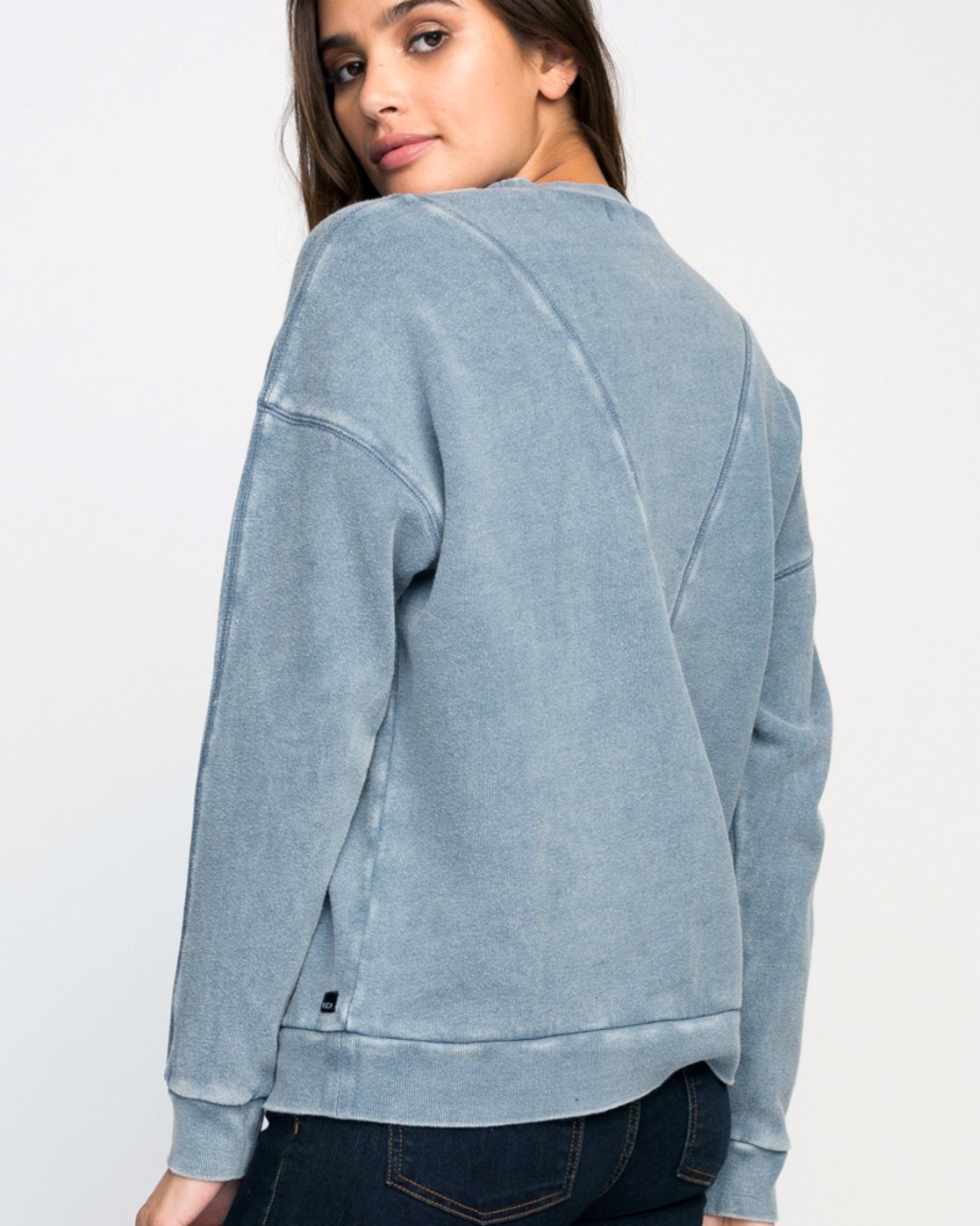 2 TAKE CARE  F3FLGCRVF7 RVCA