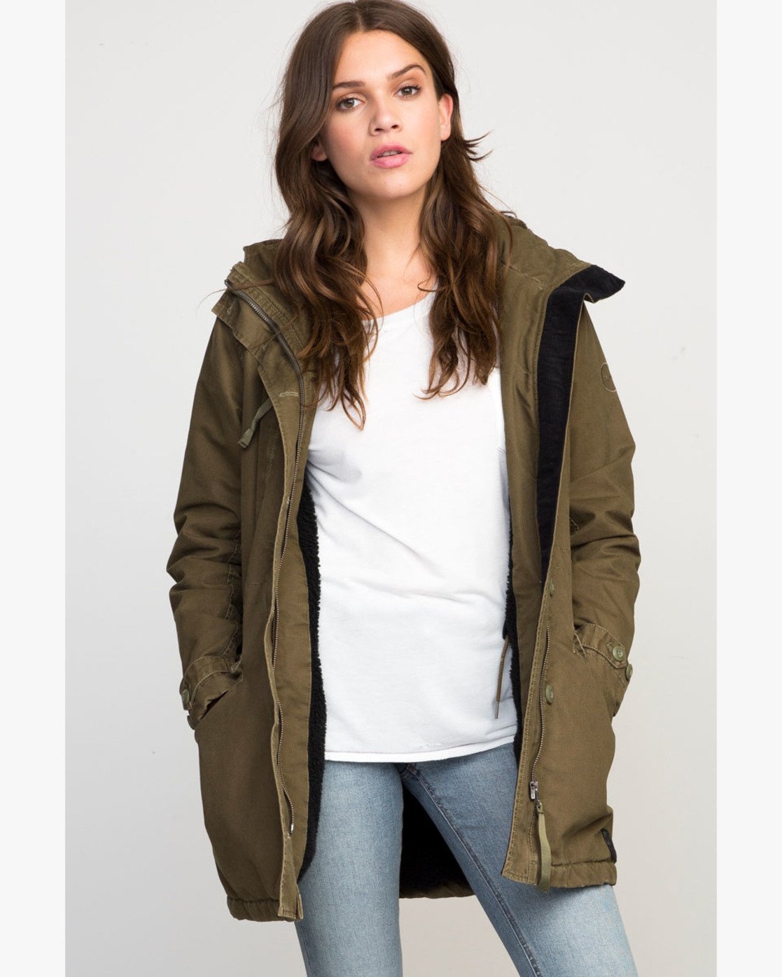 1 GROUND CONTROL  F3JKRERVF7 RVCA