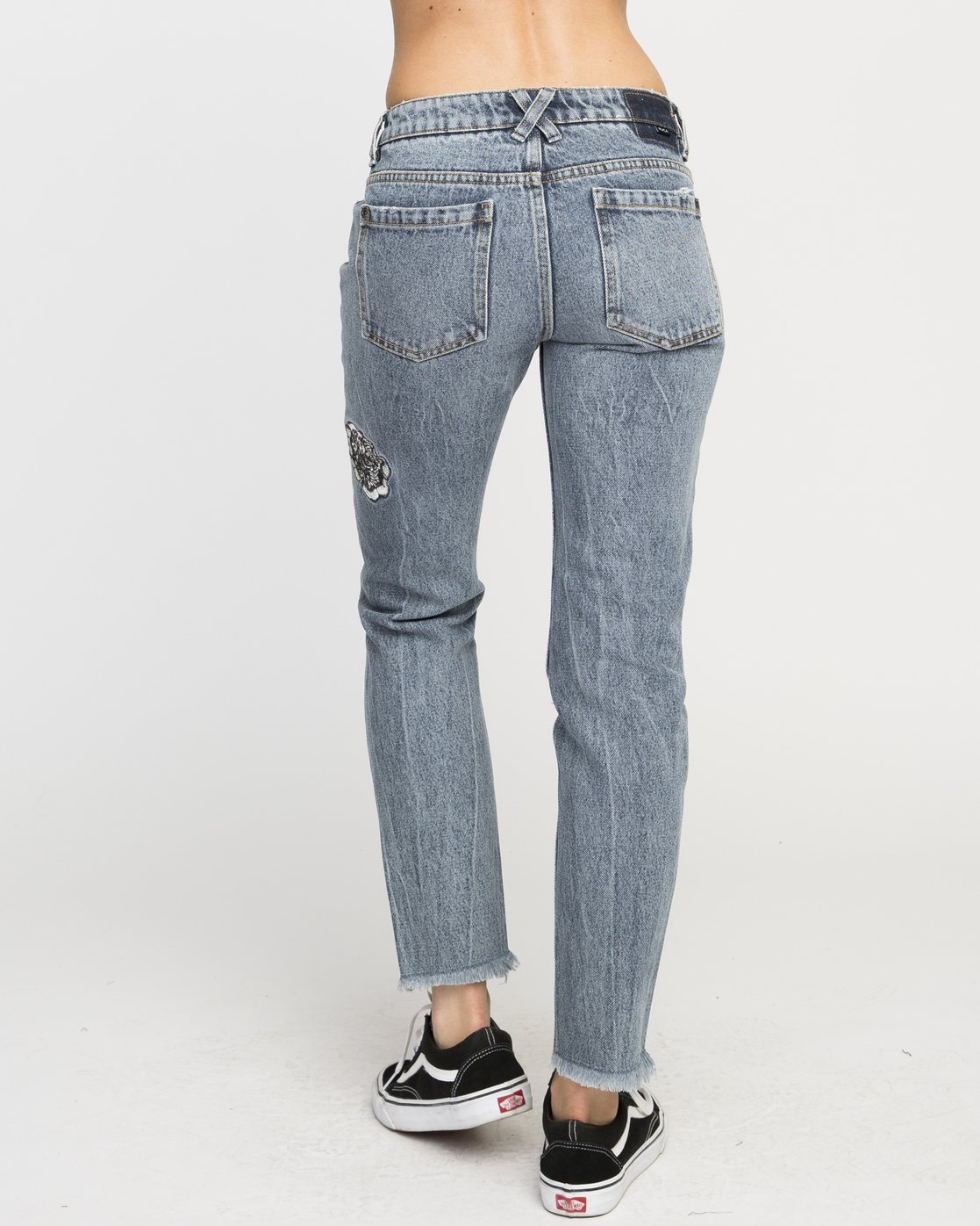 3 KEWL KID ANP  F3PNGARVF7 RVCA