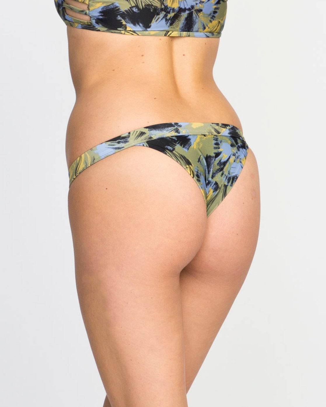 0 HOTEL MOTEL SKIMPY  F3SBRDRVF7 RVCA