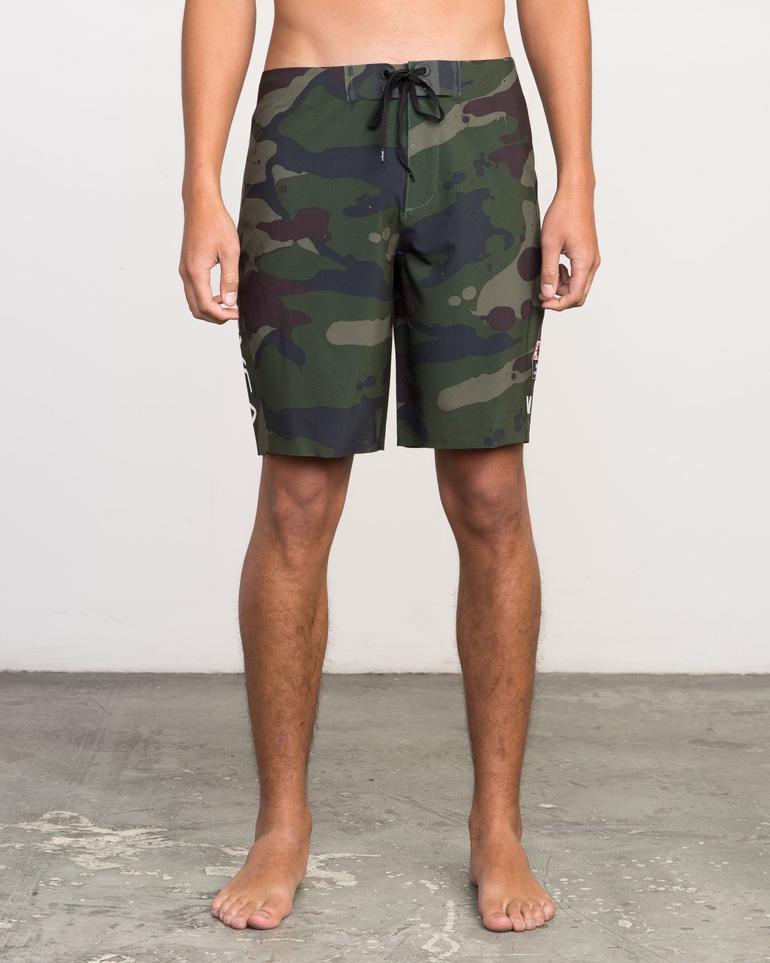 1 BRUCE WARP PRO TRUNK  H1BSJDRVP8 RVCA