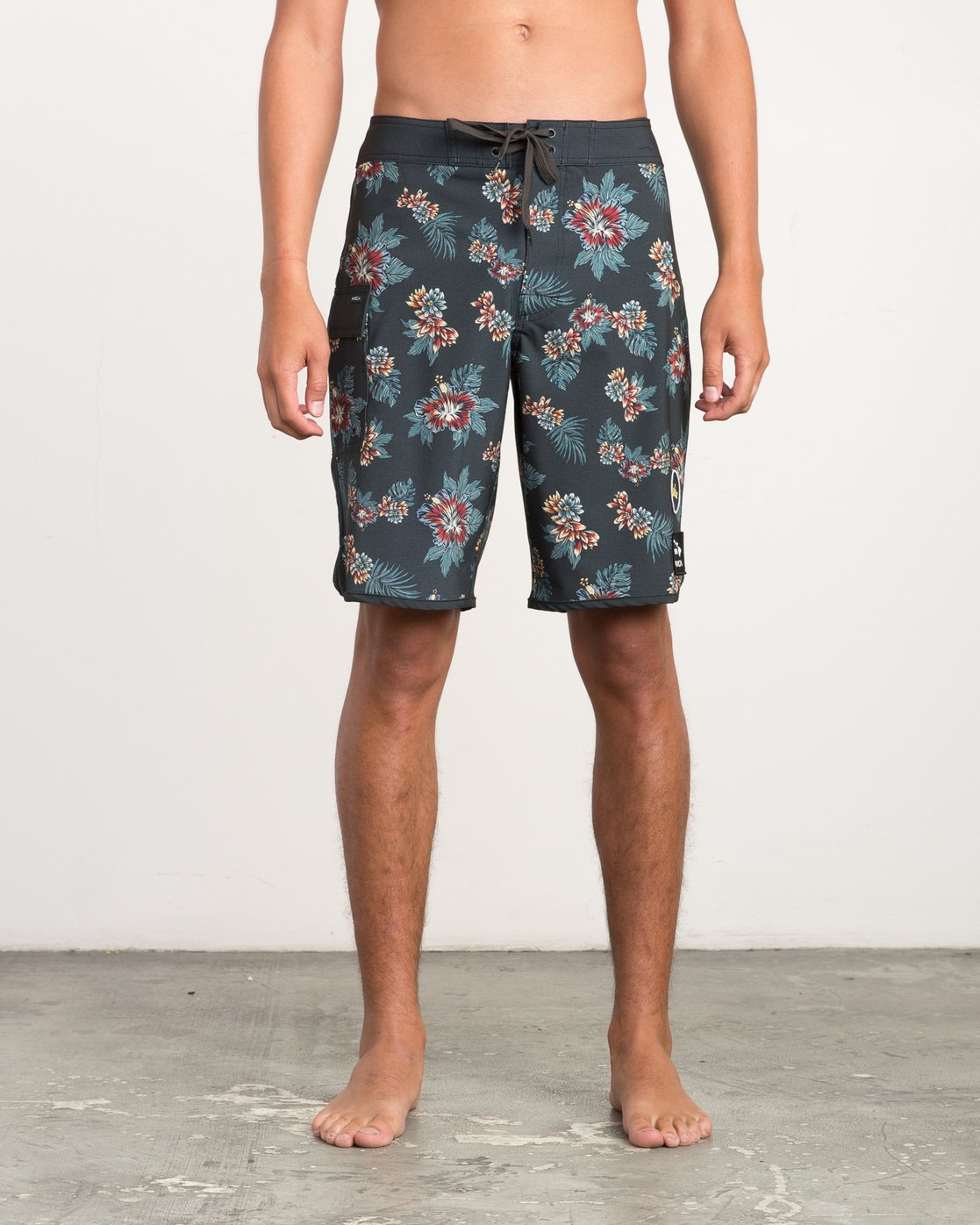 1 MCMILLAN FLORAL TRUNK  H1BSJFRVP8 RVCA