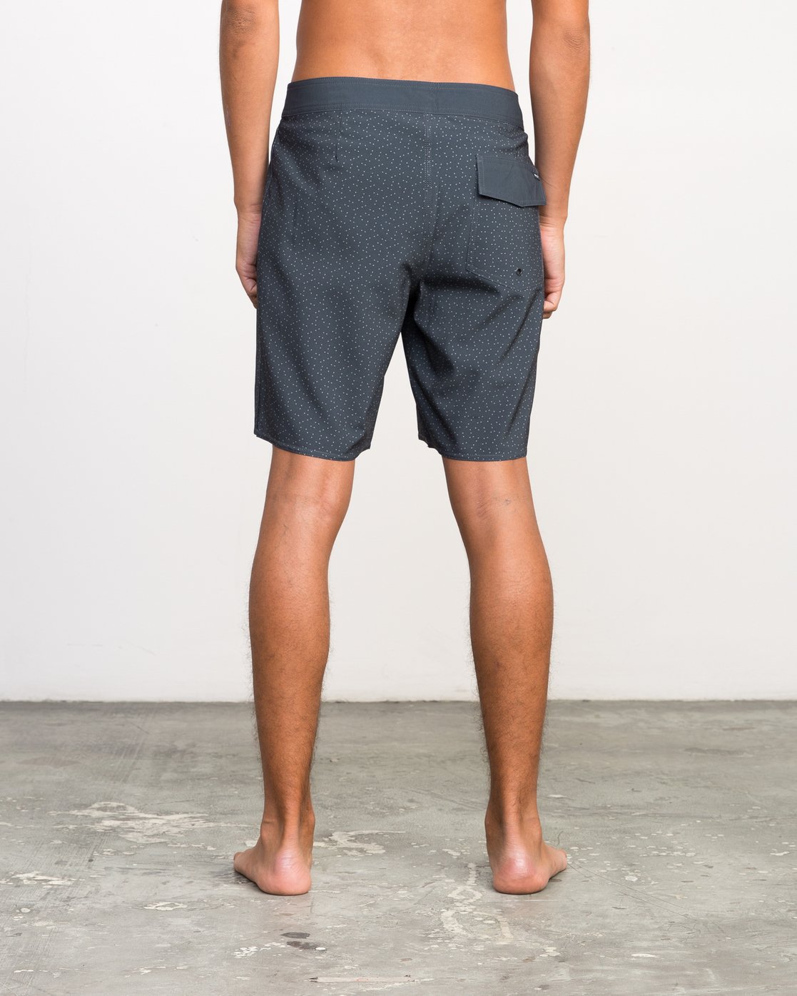 4 VA TRUNK  H1BSRGRVP8 RVCA