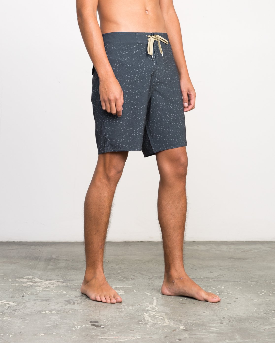 6 VA TRUNK  H1BSRGRVP8 RVCA