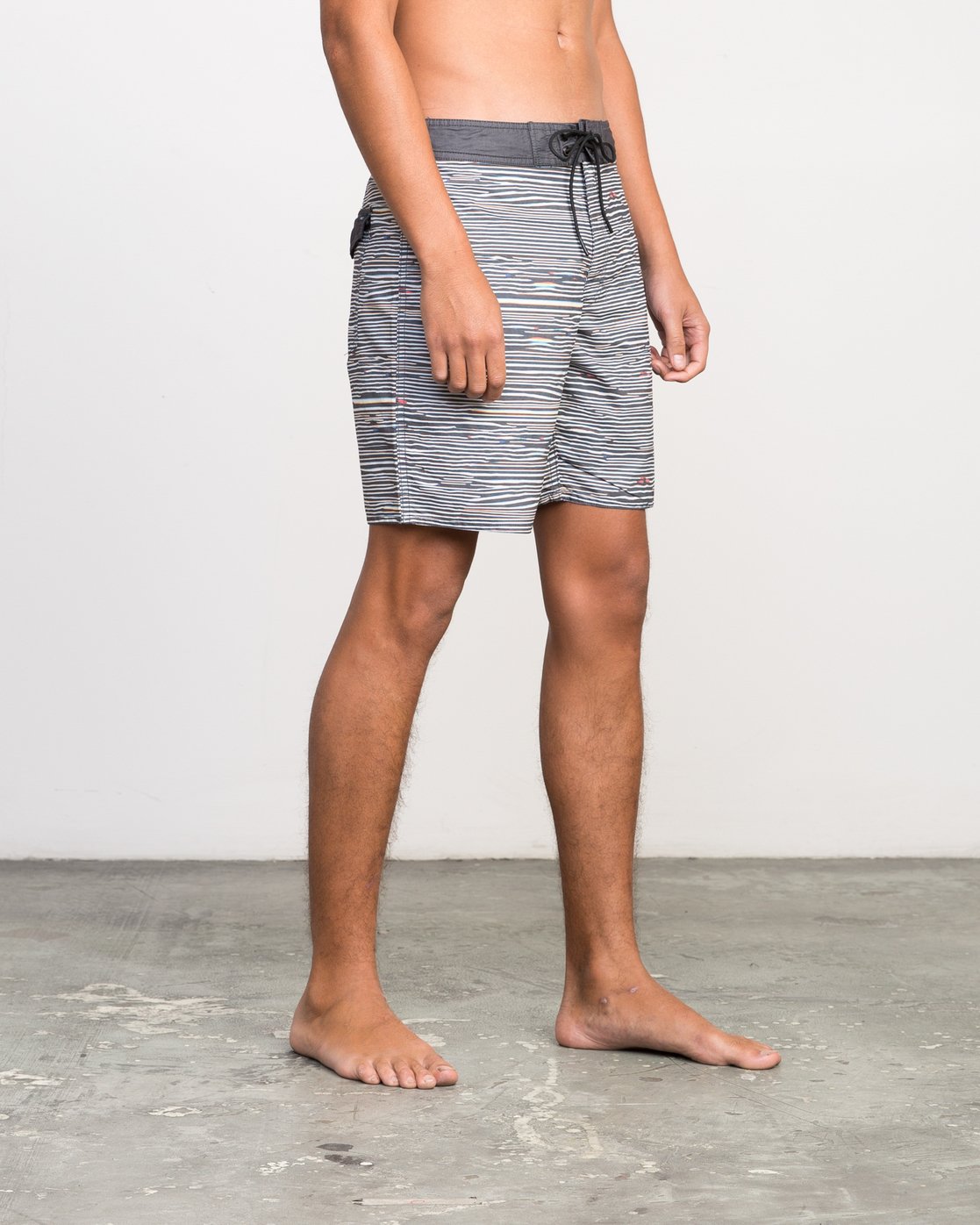 6 FLINCH TRUNK  H1BSRORVP8 RVCA