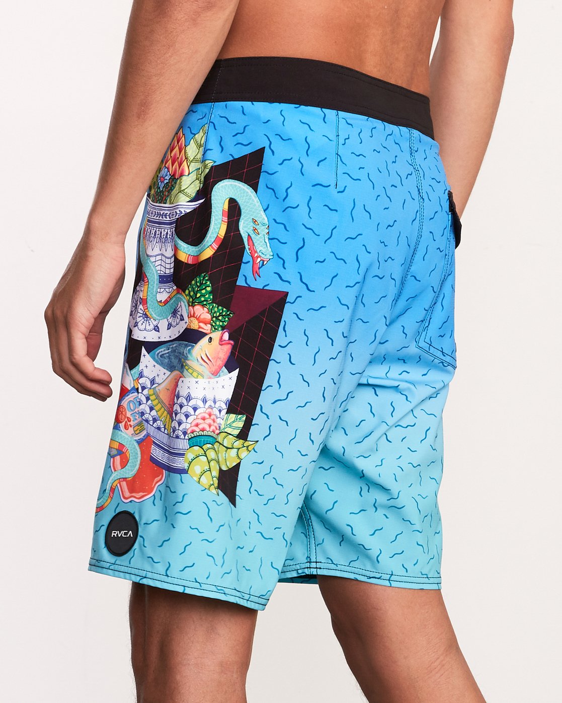 ロアークリバイバル SNAKE RIVER CHILLER BOARDSHORT 福岡eスポーツ