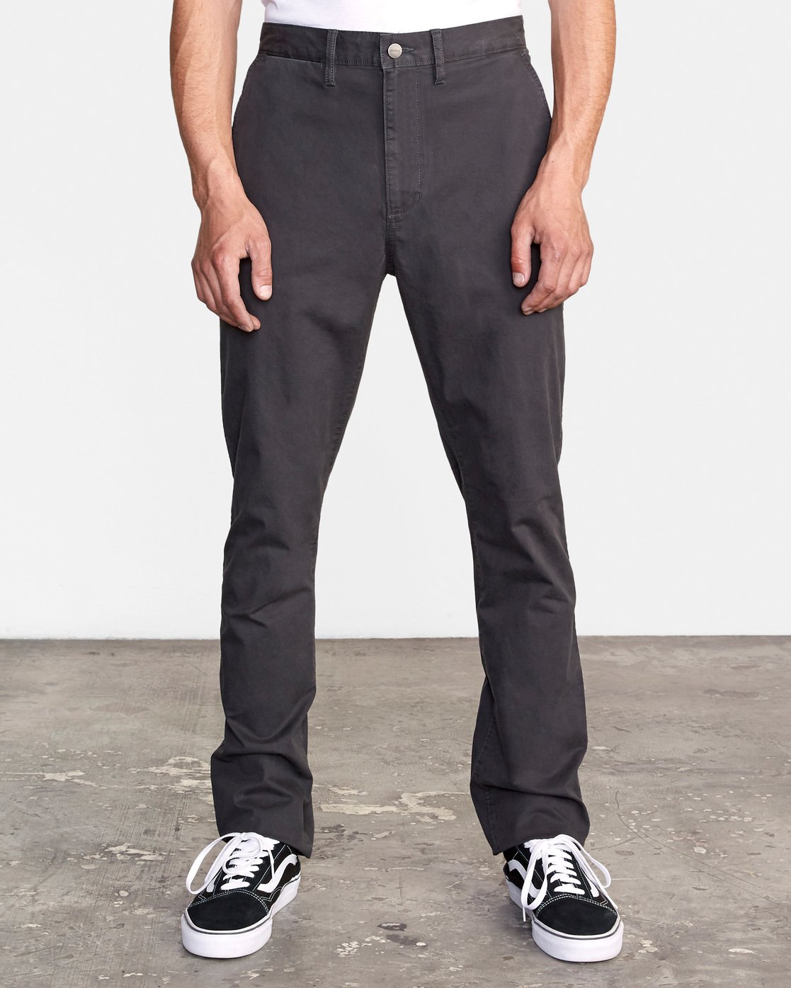 rvca daggers chino