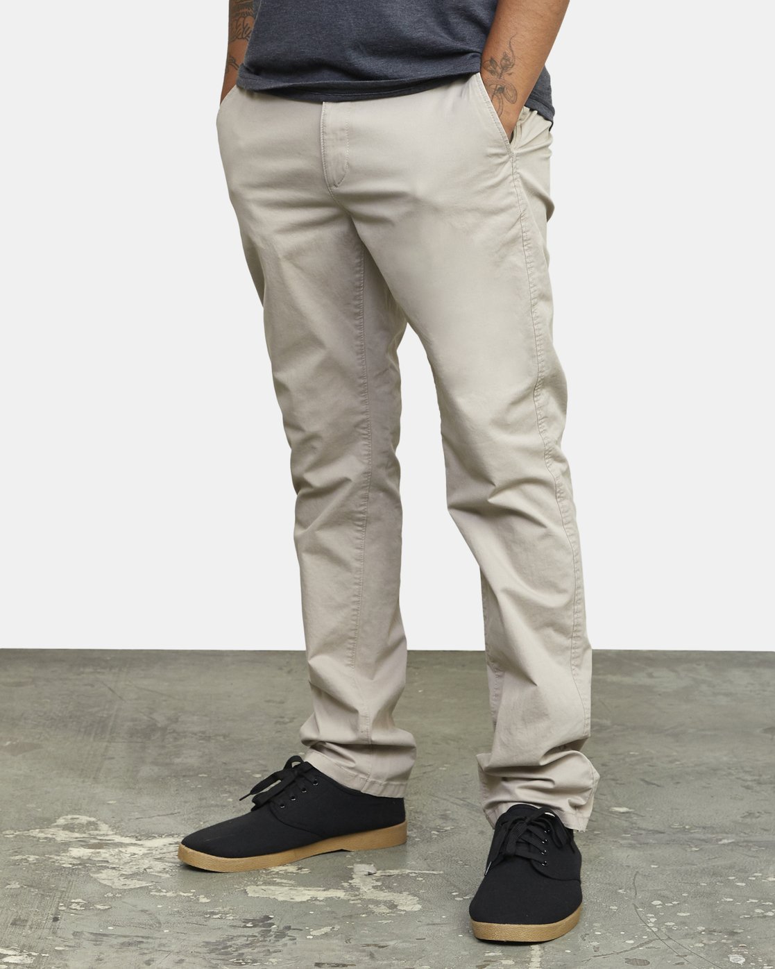 rvca daggers chino