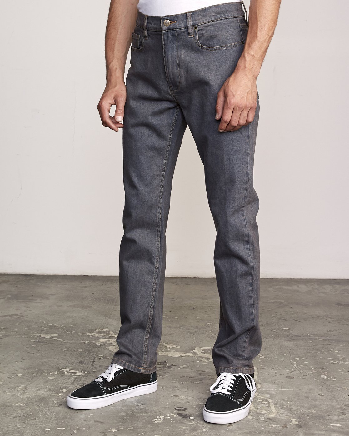 rvca daggers chino