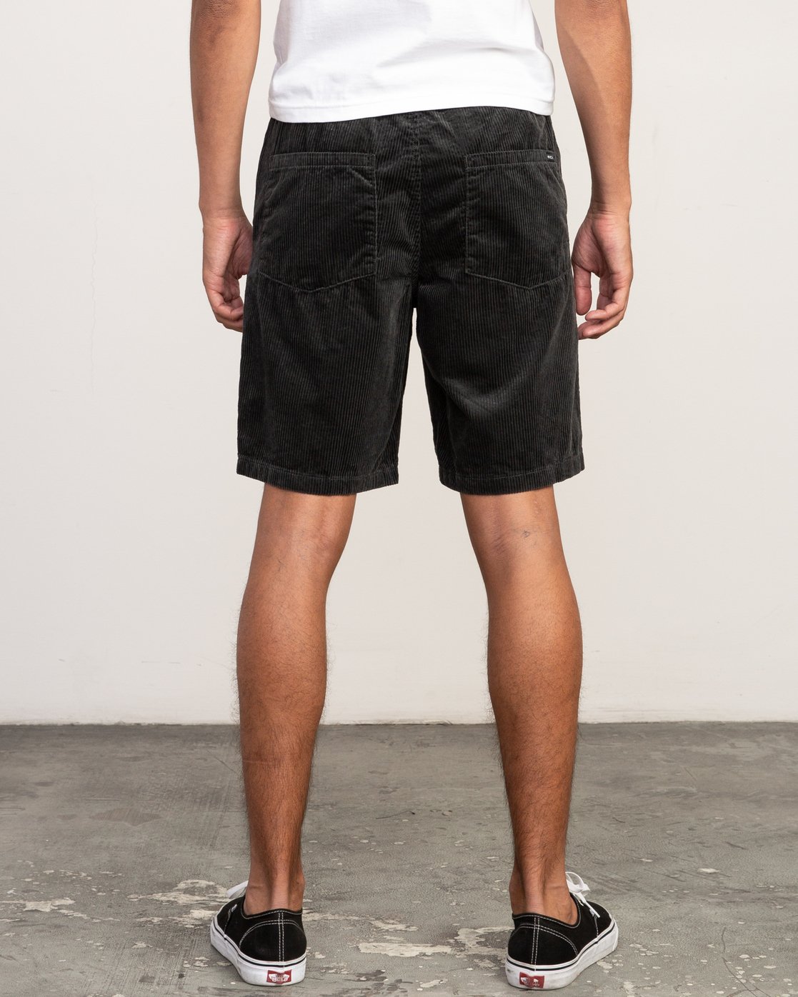 Americana Corduroy Elastic 19" Short for Men 3664564390785 RVCA