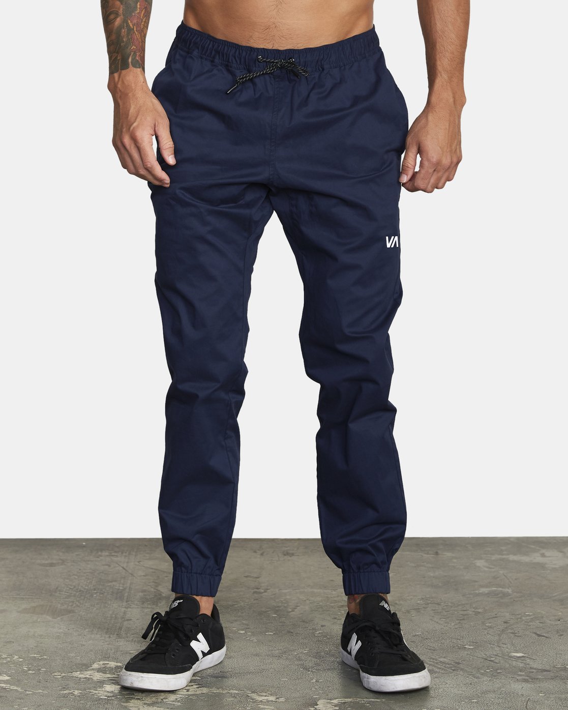 SPECTRUM CUFFED WORKOUT PANTS 194687063127 | RVCA