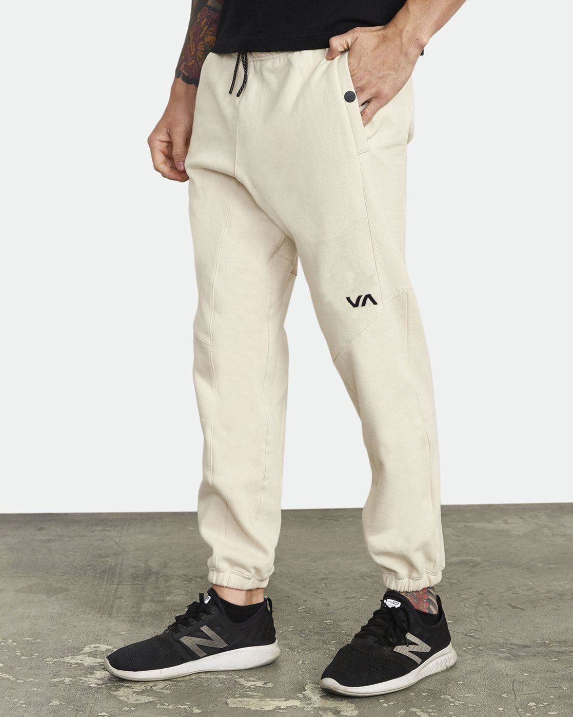 nike hybrid sweatpants in black