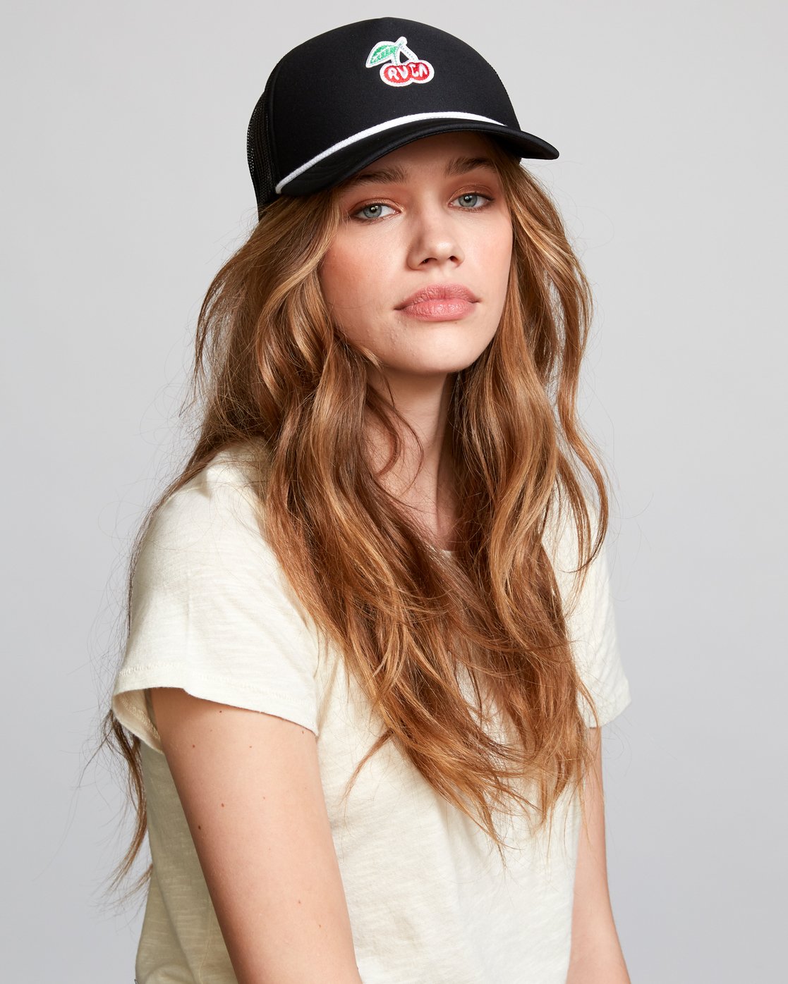 boné rvca trucker
