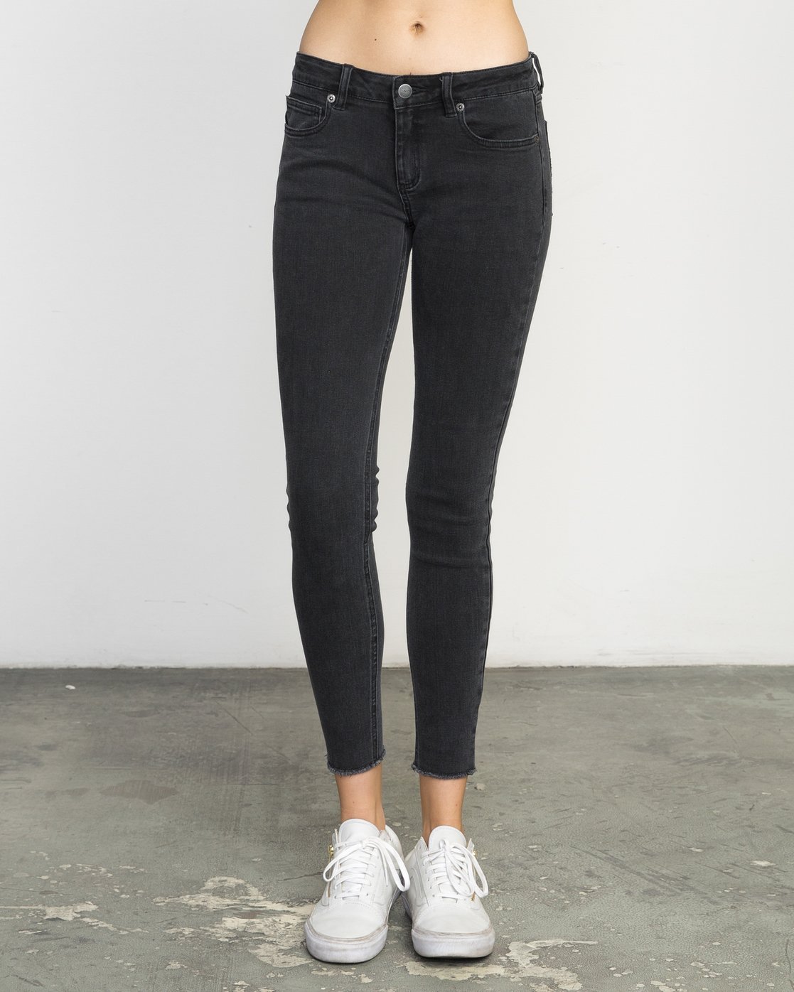 mid rise jeans