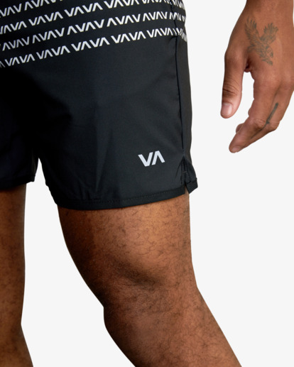 8 VA Sport Yogger Stretch 17" - Performance Shorts for Men Black V201TRYS RVCA