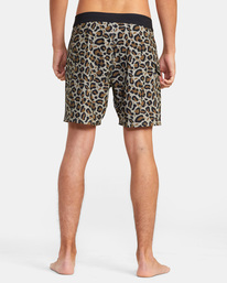RESTLESS TRUNK  M10625RT