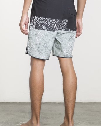 1 LEI TRUNK 18"  C1BSRJRVP7 RVCA