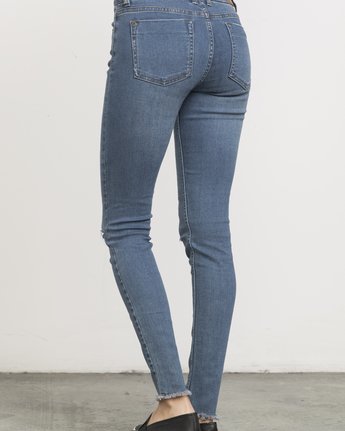 2 DAYLEY  C3PNRARVP7 RVCA