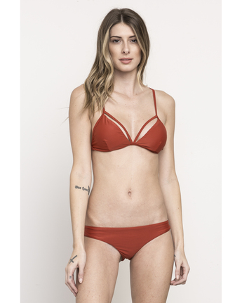 0 SOLID TRIANGLE  C3SWRBRVP7 RVCA