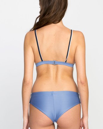 2 THROWBACK TRIANGLE  F3STRARVF7 RVCA