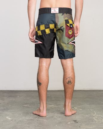 7 WARBIRD 18  H1BSBBRVP8 RVCA