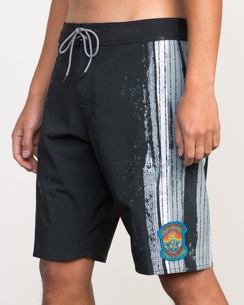 7 CHRISTIAN TRUNK  H1BSJBRVP8 RVCA