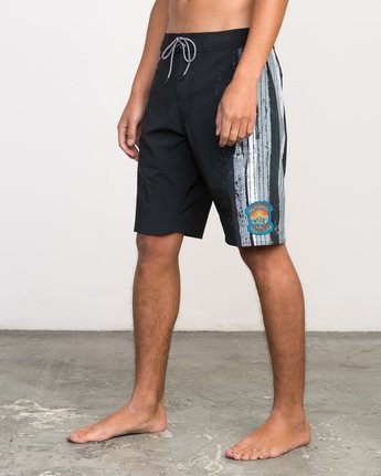 2 CHRISTIAN TRUNK  H1BSJBRVP8 RVCA