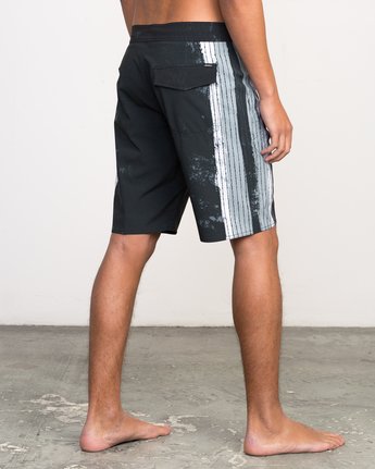 5 CHRISTIAN TRUNK  H1BSJBRVP8 RVCA