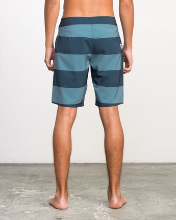 4 UNCIVIL STRIPE TRUNK  H1BSRDRVP8 RVCA