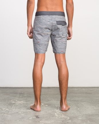 4 FLINCH TRUNK  H1BSRORVP8 RVCA