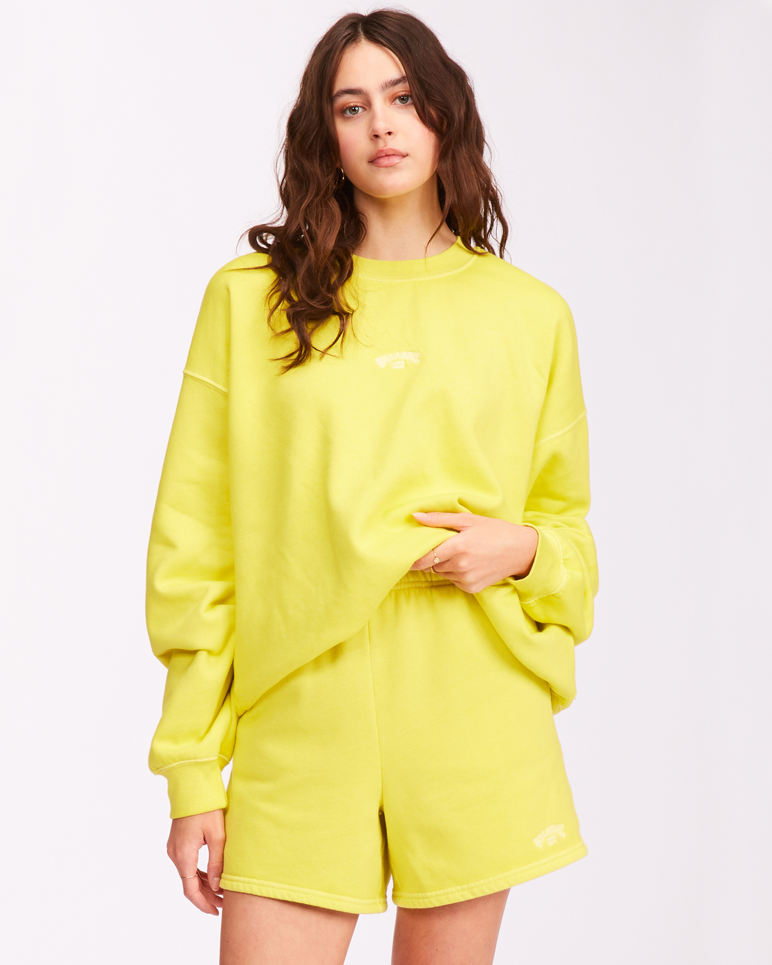 sudadera amarilla billabong