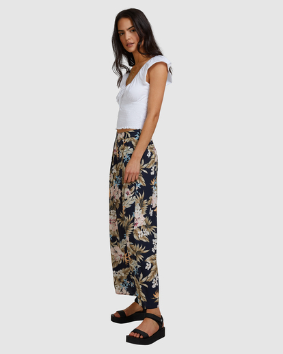 Floral hot sale flowy pants