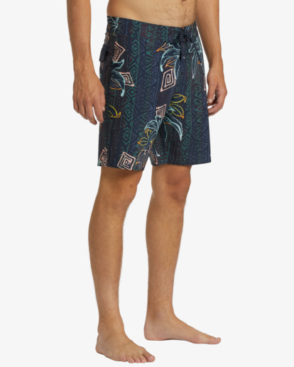2 Boy's (2-7) Sundays Pro Performance 13" Boardshorts Blue ABTBS00147 Billabong