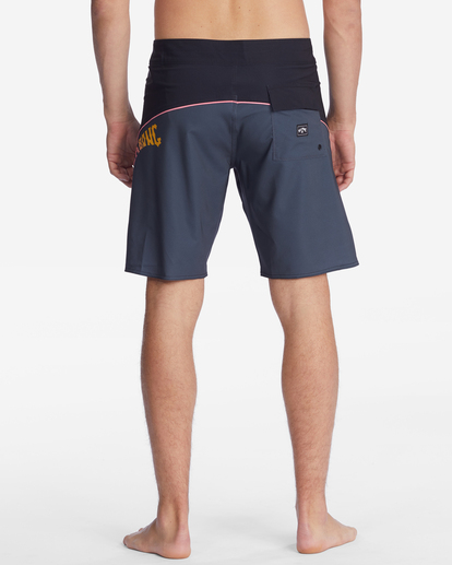 4 Arch Pro Boardshorts 19" Multicolor ABYBS00242 Billabong
