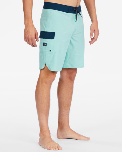 4 73 Pro Boardshorts 20" Green ABYBS00261 Billabong