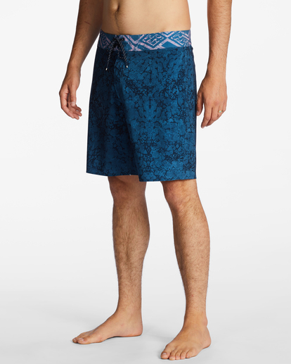 3 Riot Pro Performance 19" Boardshorts Blue ABYBS00374 Billabong