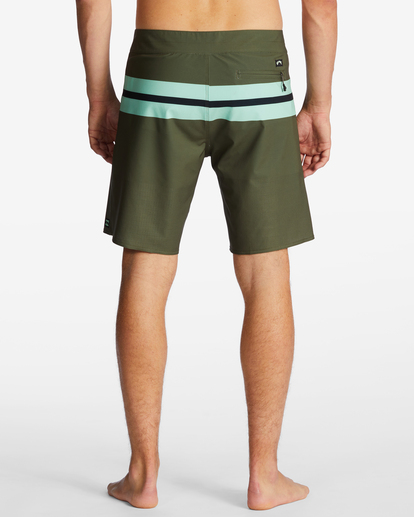 3 Momentum Airlite - Boardshort Performance pour Homme Vert ABYBS00381 Billabong